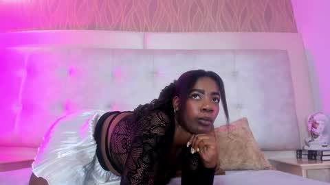 ThaliaWest online show from 4, 3, 2026