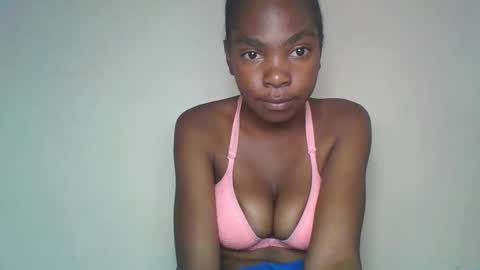 thalyra online show from 20, 4, 2026