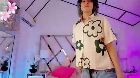 Snapshot of thanier_18 chatting on 11, 6, 2026 thanier_18 online show from 11, 6, 2026