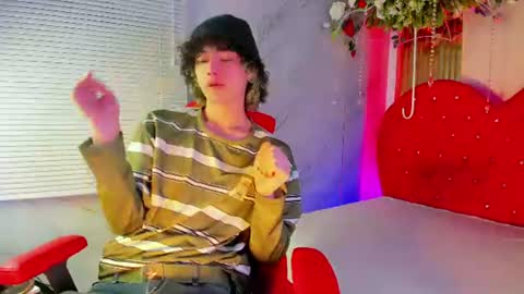 Snapshot of thanier_18 chatting on 19, 6, 2026 thanier_18 online show from 19, 6, 2026