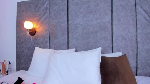 thara webstter online show from 28, 11, 2025