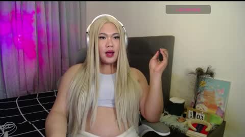 NOEY online show from 3, 3, 2025