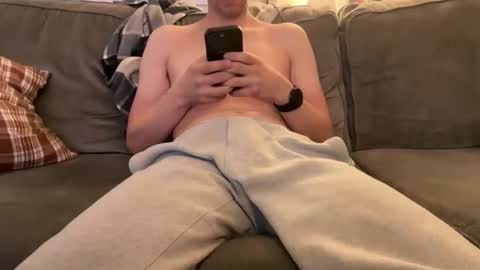 Snapshot of thatvideoguy chatting on 14, 11, 2025 thatvideoguy online show from 14, 11, 2025