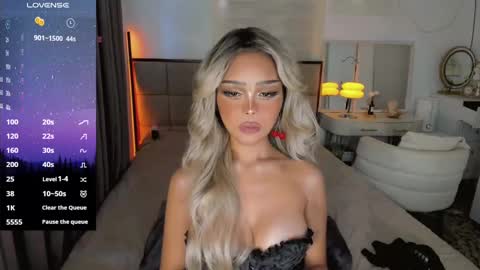 Snapshot of the_enchantressxx chatting on 21, 12, 2024 nabi butterfly online show from 21, 12, 2024