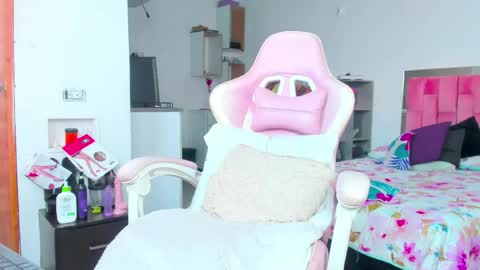 IGAleja queen1 online show from 22, 4, 2026