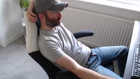 Snapshot of the_sensual_masturwait chatting on 14, 9, 2025 the_sensual_masturwait online show from 14, 9, 2025