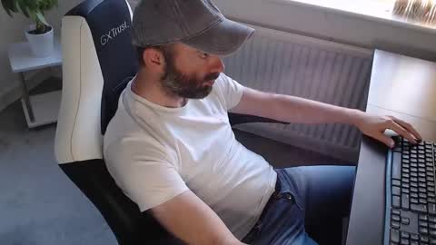 Snapshot of the_sensual_masturwait chatting on 22, 9, 2025 the_sensual_masturwait online show from 22, 9, 2025