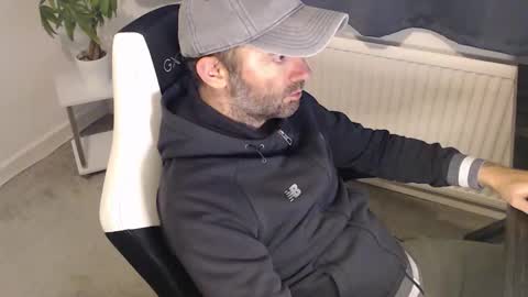 Snapshot of the_sensual_masturwait chatting on 3, 10, 2025 the_sensual_masturwait online show from 3, 10, 2025