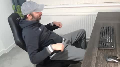 Snapshot of the_sensual_masturwait chatting on 18, 10, 2025 the_sensual_masturwait online show from 18, 10, 2025