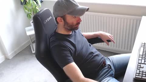 Snapshot of the_sensual_masturwait chatting on 30, 10, 2025 the_sensual_masturwait online show from 30, 10, 2025