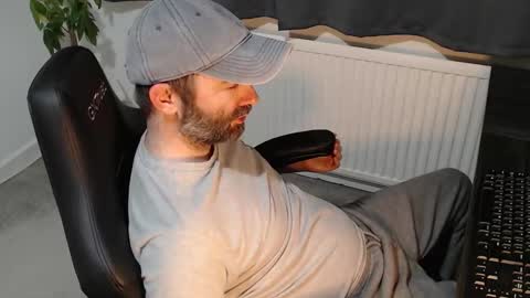 Snapshot of the_sensual_masturwait chatting on 3, 11, 2025 the_sensual_masturwait online show from 3, 11, 2025