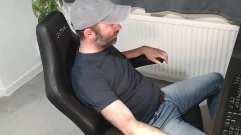 Snapshot of the_sensual_masturwait chatting on 4, 11, 2025 the_sensual_masturwait online show from 4, 11, 2025