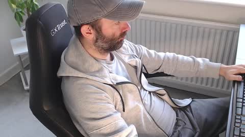 Snapshot of the_sensual_masturwait chatting on 5, 11, 2025 the_sensual_masturwait online show from 5, 11, 2025