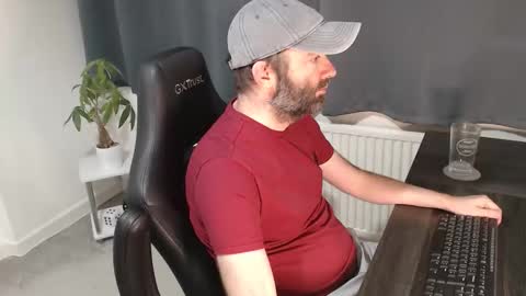 Snapshot of the_sensual_masturwait chatting on 17, 11, 2025 the_sensual_masturwait online show from 17, 11, 2025