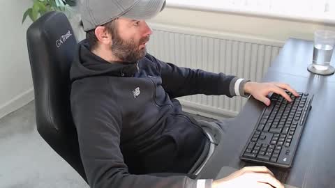 Snapshot of the_sensual_masturwait chatting on 26, 11, 2025 the_sensual_masturwait online show from 26, 11, 2025