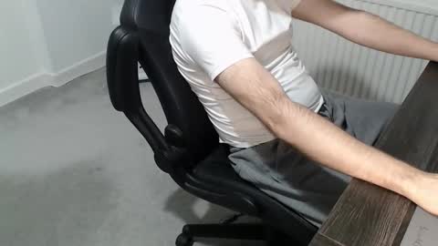 Snapshot of the_sensual_masturwait chatting on 16, 12, 2025 the_sensual_masturwait online show from 16, 12, 2025