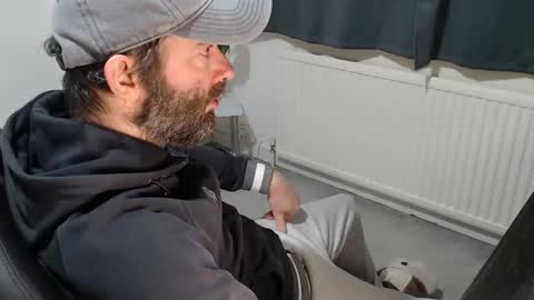 Snapshot of the_sensual_masturwait chatting on 5, 1, 2026 the_sensual_masturwait online show from 5, 1, 2026