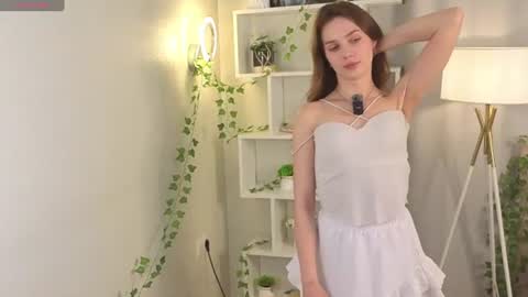 My name is Cynthia and Im very happy to see you in my sweet room  online show from 16, 6, 2026