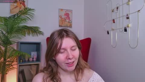 Snapshot of the_virg1n_marie chatting on 20, 5, 2026 The Rosemarie I Wed FriSun 1 AM 9 AM EDT online show from 20, 5, 2026
