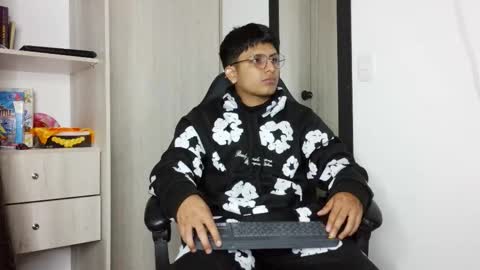 Snapshot of the_weed_guys chatting on 22, 11, 2025 Danny online show from 22, 11, 2025