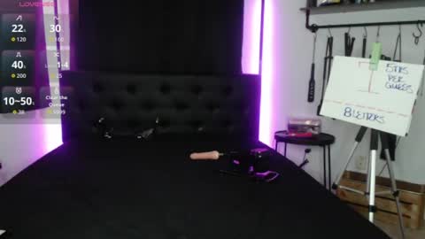 The Bitch Down the Block online show from 3, 7, 2026