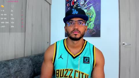 Snapshot of theblack_frank chatting on 21, 12, 2024 theblack_frank online show from 21, 12, 2024