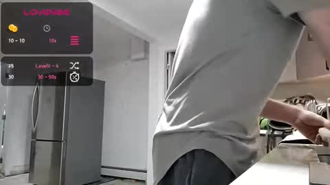 Snapshot of thecarrguyy chatting on 10, 7, 2026 Thatcarrguyy online show from 10, 7, 2026