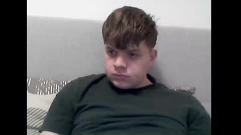 Snapshot of thecuteguy144949 chatting on 24, 2, 2025 thecuteguy144949 online show from 24, 2, 2025