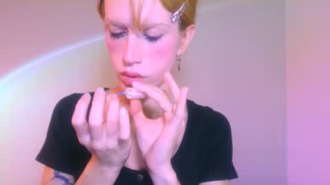 Yolanda online show from 22, 11, 2025