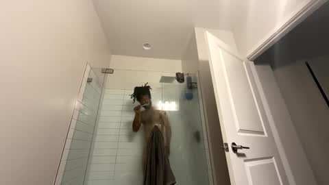 Snapshot of theekingcapo chatting on 15, 12, 2024 king capo thee online show from 15, 12, 2024