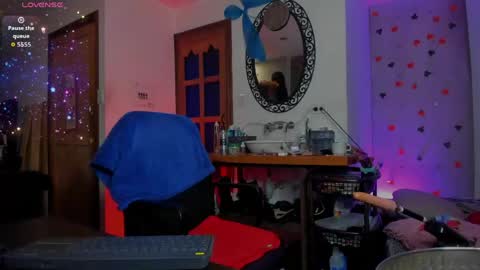 Snapshot of thegoldenbitch chatting on 28, 4, 2026 Goldie online show from 28, 4, 2026