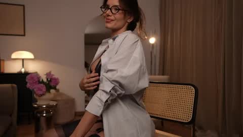 Nadia online show from 1, 6, 2026