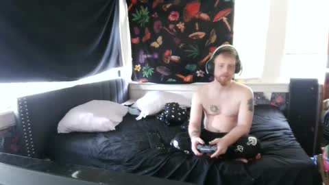 fuzzyfox online show from 23, 9, 2025