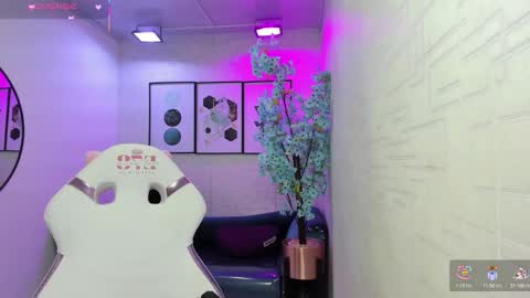 Theia  online show from 4, 2, 2026