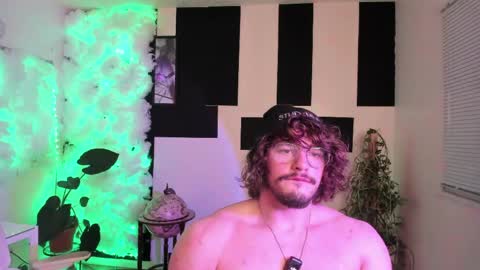 Snapshot of thejohnnystone chatting on 15, 5, 2026 Johnny Stone online show from 15, 5, 2026