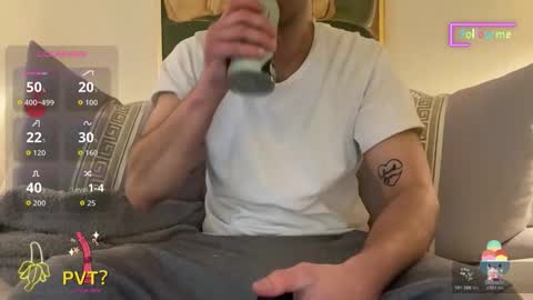 Snapshot of thelevelbelow chatting on 21, 12, 2025 thelevelbelow online show from 21, 12, 2025