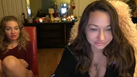 Cach Nelson online show from 1, 1, 2025