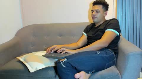 Snapshot of theo_morris chatting on 28, 2, 2026 theo_morris online show from 28, 2, 2026