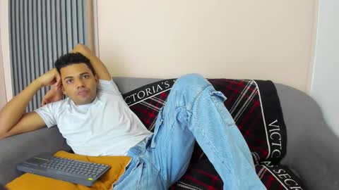 Snapshot of theo_morris chatting on 3, 3, 2026 theo_morris online show from 3, 3, 2026