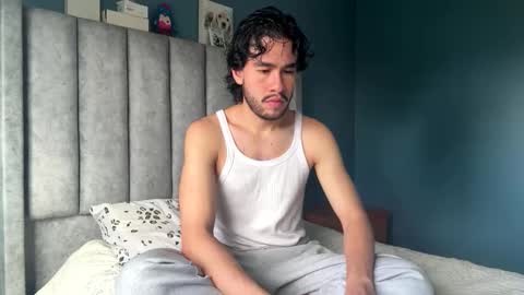 Snapshot of theo_riviera chatting on 26, 5, 2026 theo_riviera online show from 26, 5, 2026