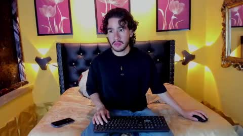 Snapshot of theo_riviera chatting on 28, 5, 2026 theo_riviera online show from 28, 5, 2026