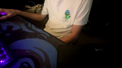 Snapshot of theothede19cm chatting on 19, 11, 2025 theothede19cm online show from 19, 11, 2025