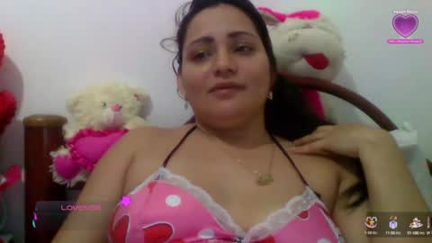 Snapshot of thequeenbella chatting on 22, 9, 2025 bella saritta online show from 22, 9, 2025