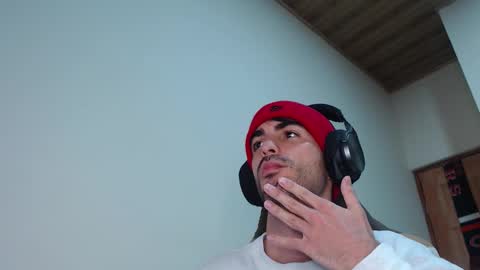 Snapshot of therazhanen chatting on 12, 2, 2026 Santiago Enrique online show from 12, 2, 2026