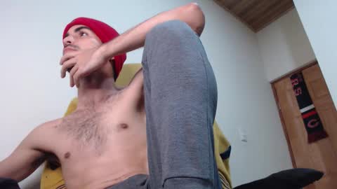 Snapshot of therazhanen chatting on 19, 2, 2026 Santiago Enrique online show from 19, 2, 2026