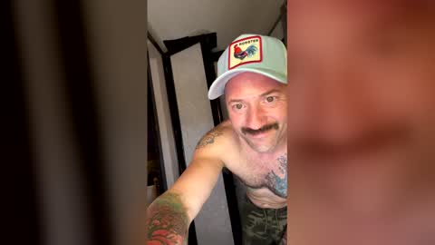 Snapshot of therealmattyice chatting on 9, 6, 2026 therealmattyice online show from 9, 6, 2026