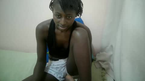 Snapshot of therry_heart chatting on 11, 9, 2025 hearty online show from 11, 9, 2025