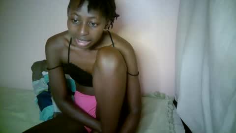 Snapshot of therry_heart chatting on 13, 9, 2025 hearty online show from 13, 9, 2025