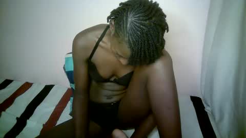 Snapshot of therry_heart chatting on 14, 9, 2025 hearty online show from 14, 9, 2025