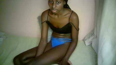 Snapshot of therry_heart chatting on 25, 9, 2025 hearty online show from 25, 9, 2025